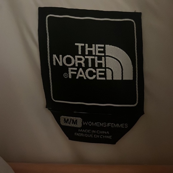 White The North Face Winter Weather Vest, Size M - Picture 2 of 4